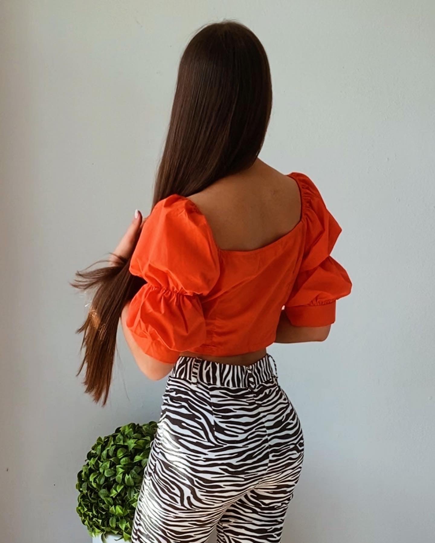 Karlotta Orange crop top